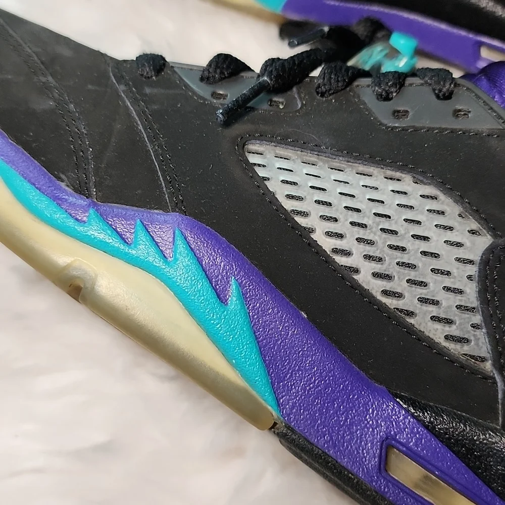 Air Jordan 5 Retro "Black Grape" - Picture 4 of 7
